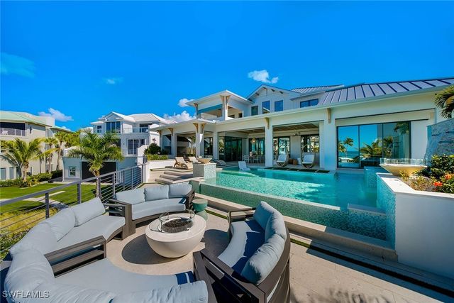 99 Saint Lucia LN, Bonita Springs, FL 34134