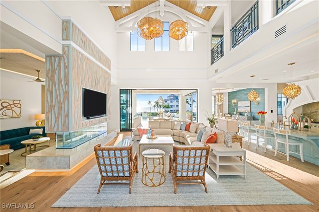 99 Saint Lucia LN, Bonita Springs, FL 34134