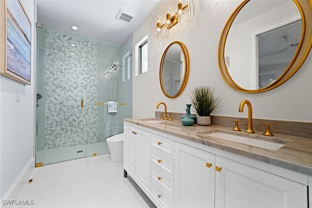 99 Saint Lucia LN, Bonita Springs, FL 34134