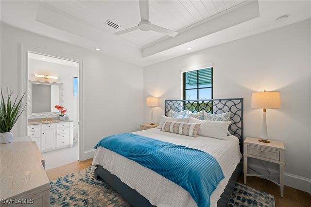 99 Saint Lucia LN, Bonita Springs, FL 34134