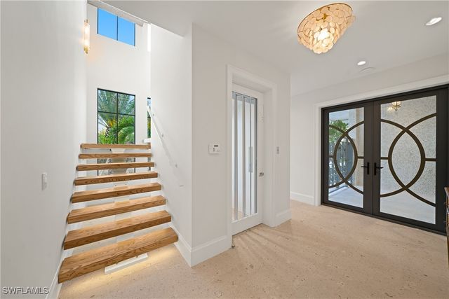 99 Saint Lucia LN, Bonita Springs, FL 34134