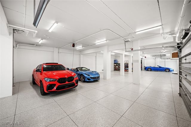 99 Saint Lucia LN, Bonita Springs, FL 34134