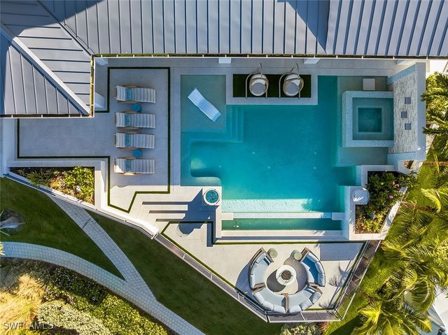 99 Saint Lucia LN, Bonita Springs, FL 34134