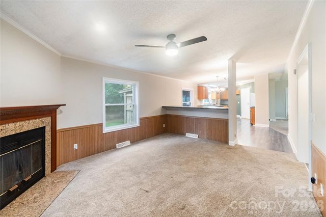 3902 Sharyn Drive, Charlotte, NC 28214