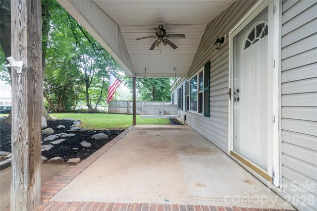 3902 Sharyn Drive, Charlotte, NC 28214