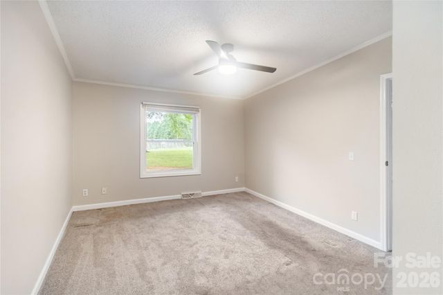 3902 Sharyn Drive, Charlotte, NC 28214