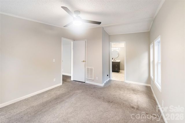 3902 Sharyn Drive, Charlotte, NC 28214