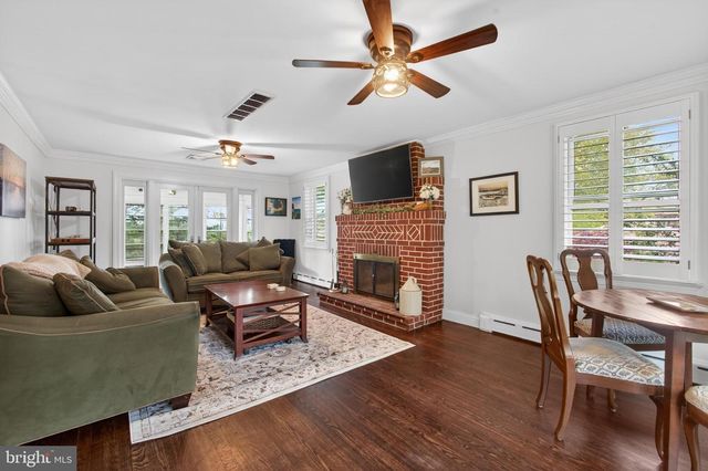 1369 SHEEP HILL RD, Pottstown, PA 19465