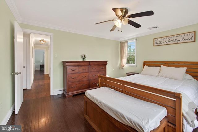 1369 SHEEP HILL RD, Pottstown, PA 19465