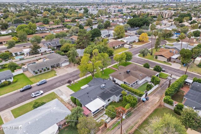 3328 E TURNEY Avenue, Phoenix, AZ 85018