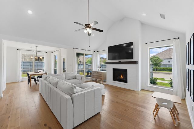 6012 Mapleshade Way, Little Elm, TX 76227