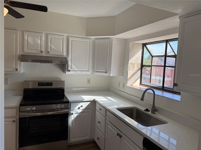 5691 ASHTON LAKE DRIVE 14, Sarasota, FL 34231