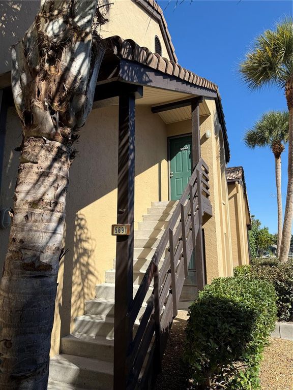 5691 ASHTON LAKE DRIVE 14, Sarasota, FL 34231