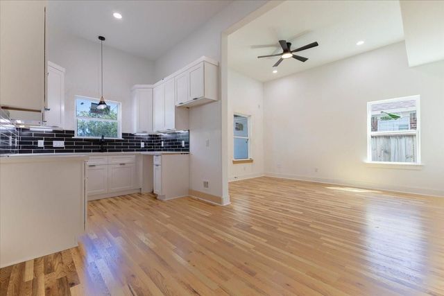 408 Armstrong Street A, Houston, TX 77029