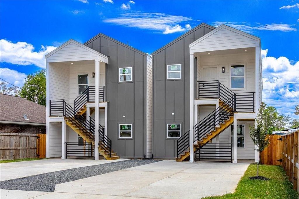 408 Armstrong Street A, Houston, TX 77029