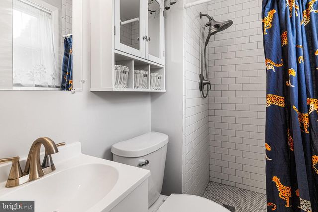 6551 LAWNTON ST, Philadelphia, PA 19128