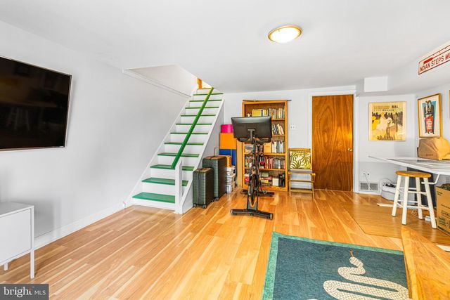 6551 LAWNTON ST, Philadelphia, PA 19128