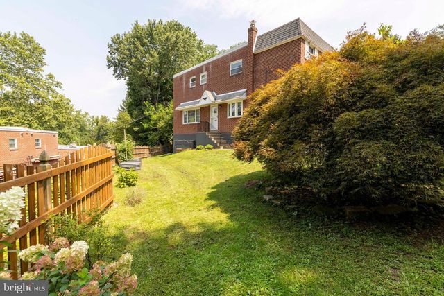 6551 LAWNTON ST, Philadelphia, PA 19128