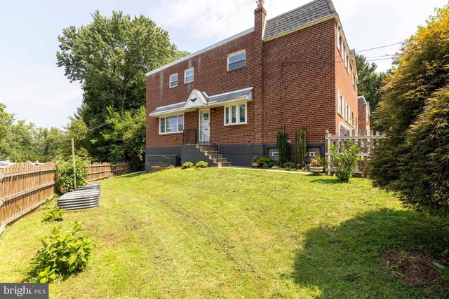6551 LAWNTON ST, Philadelphia, PA 19128
