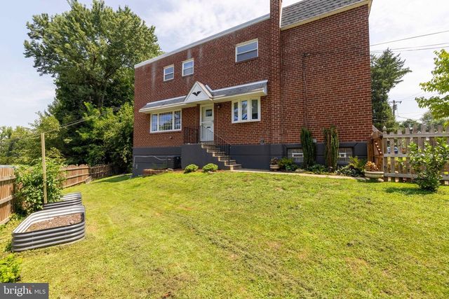 6551 LAWNTON ST, Philadelphia, PA 19128