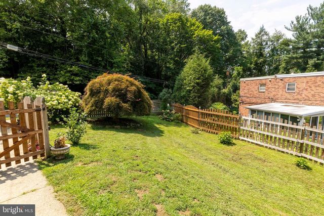 6551 LAWNTON ST, Philadelphia, PA 19128