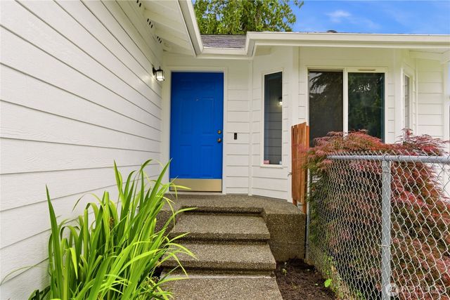 902 Fir Avenue, Sultan, WA 98294