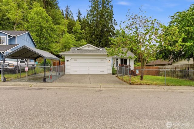 902 Fir Avenue, Sultan, WA 98294