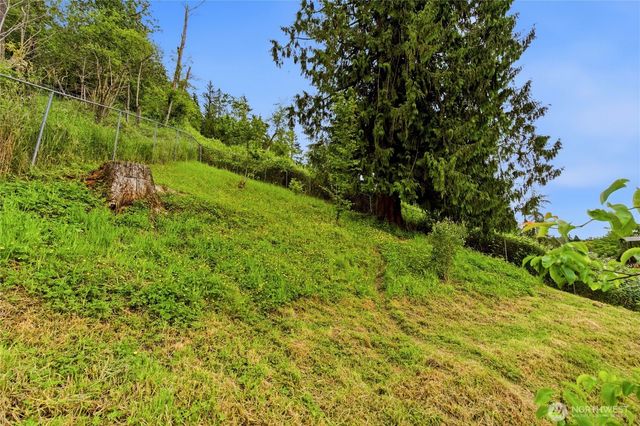 902 Fir Avenue, Sultan, WA 98294