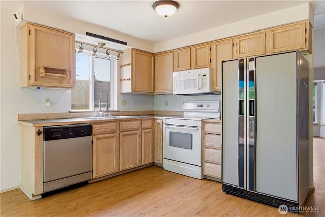 902 Fir Avenue, Sultan, WA 98294