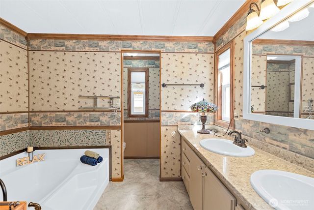 33507 43rd Avenue SW, Federal Way, WA 98023