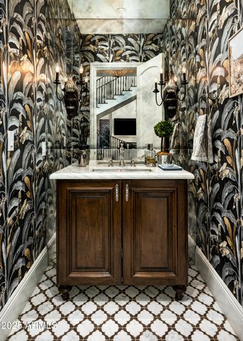 9848 E PARKSIDE Lane, Scottsdale, AZ 85255