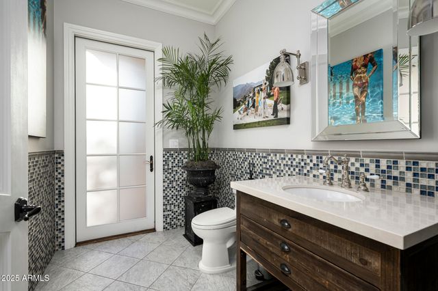 9848 E PARKSIDE Lane, Scottsdale, AZ 85255