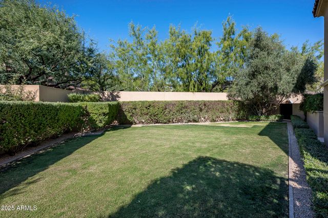 9848 E PARKSIDE Lane, Scottsdale, AZ 85255