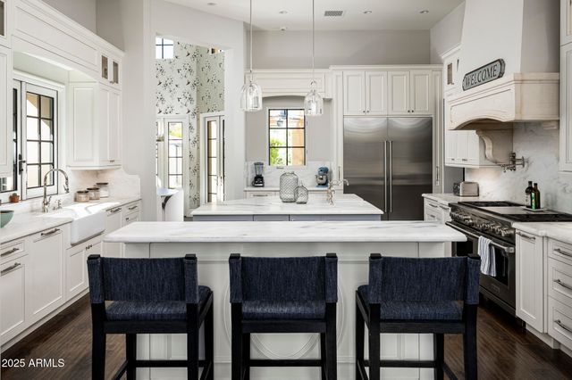 9848 E PARKSIDE Lane, Scottsdale, AZ 85255