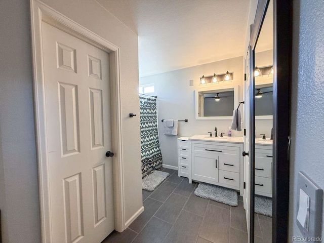 22264 E Belleview Pl, Aurora, CO 80015