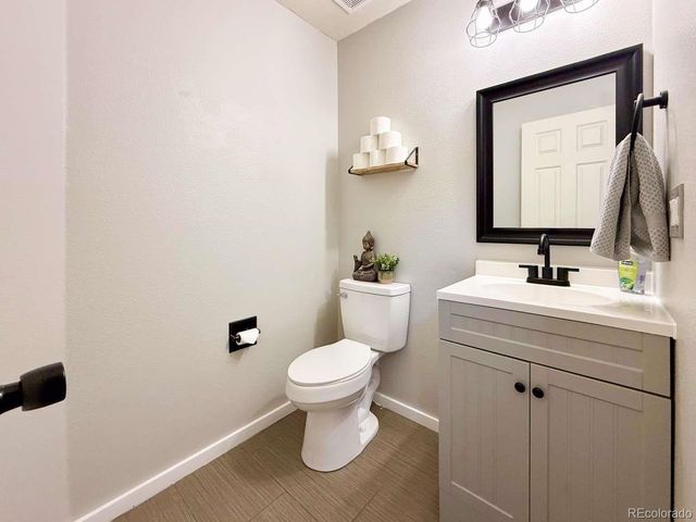 22264 E Belleview Pl, Aurora, CO 80015