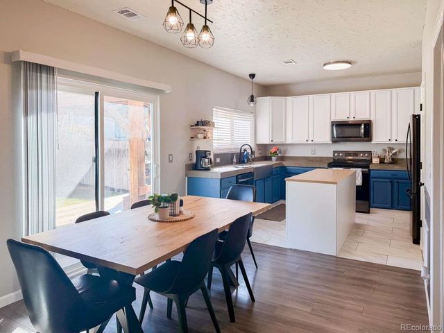 22264 E Belleview Pl, Aurora, CO 80015