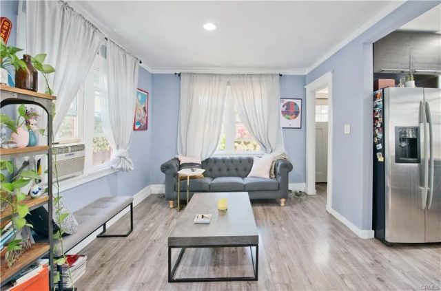 2718 7th Avenue, Los Angeles, CA 90018