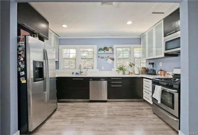 2718 7th Avenue, Los Angeles, CA 90018