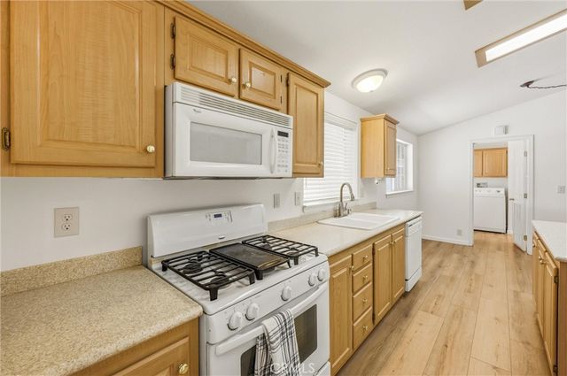 24414 University Ave 49, Loma Linda, CA 92354