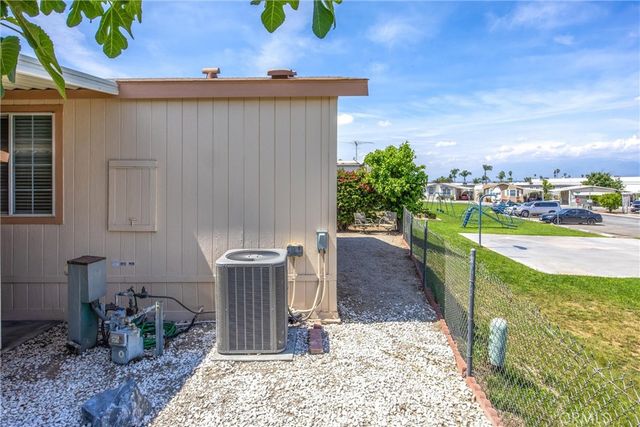 24414 University Ave 49, Loma Linda, CA 92354