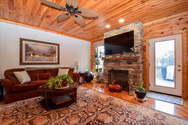 71 Antietam Hill RD, Daleville, VA 24083