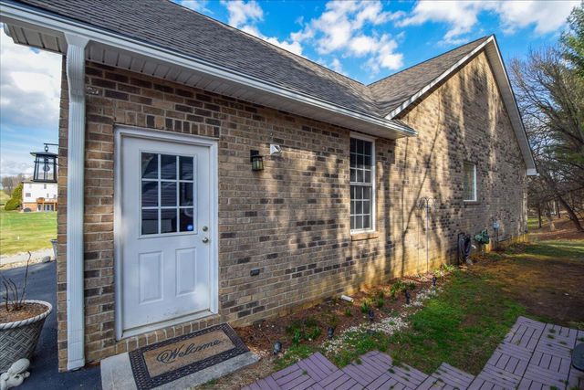 71 Antietam Hill RD, Daleville, VA 24083