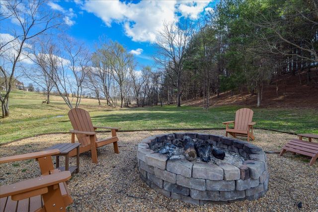 71 Antietam Hill RD, Daleville, VA 24083