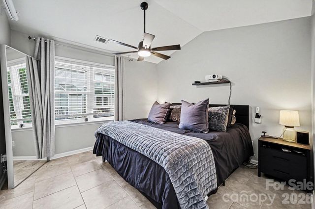 5909 Cougar Lane, Charlotte, NC 28269