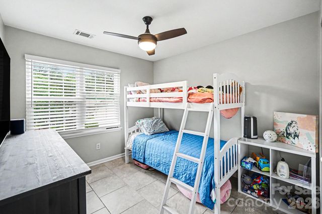 5909 Cougar Lane, Charlotte, NC 28269