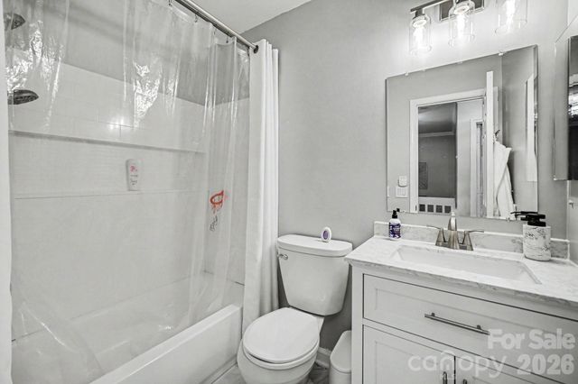 5909 Cougar Lane, Charlotte, NC 28269