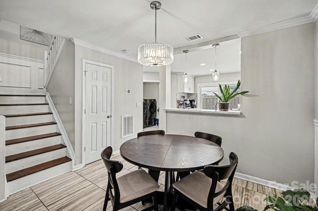 5909 Cougar Lane, Charlotte, NC 28269