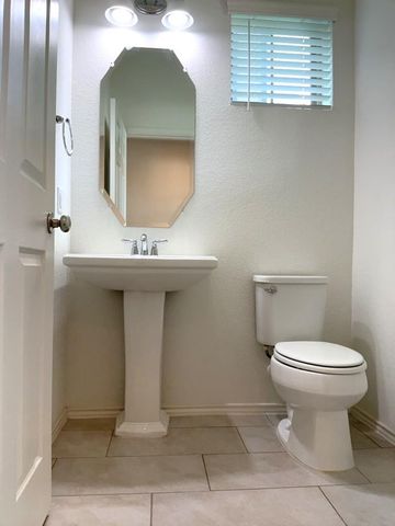 2305 Twisted Willow LN, Leander, TX 78641