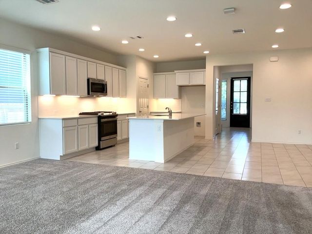 2305 Twisted Willow LN, Leander, TX 78641